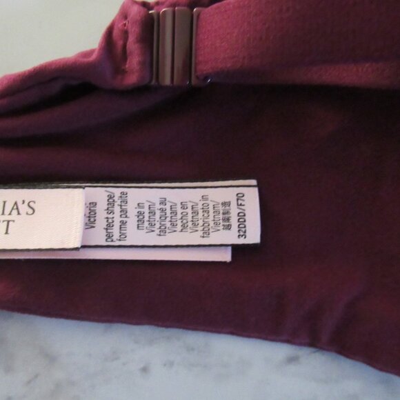 Victorias Secret Bra 32DDD Purple Perfect Shape Underwire Back Closure - Picture 3 of 8